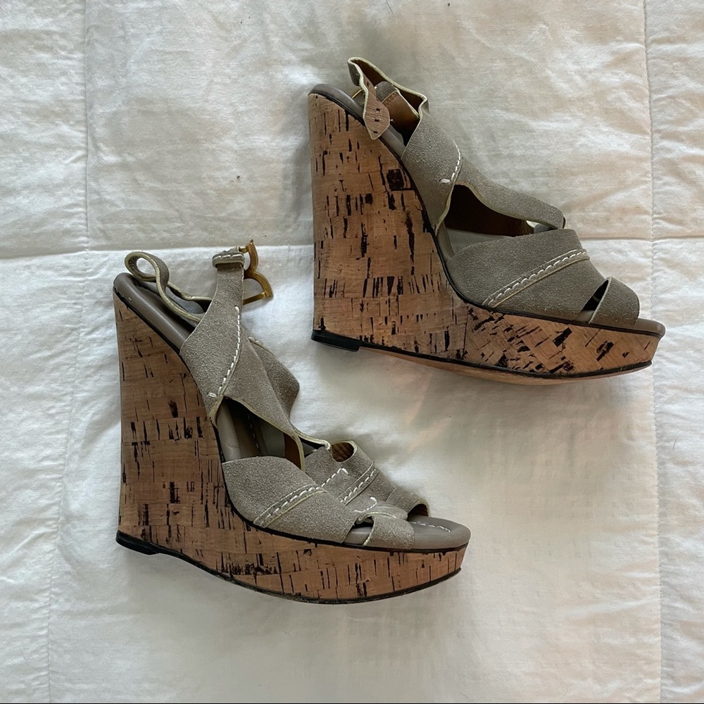 Chloè Renna Platform Wedges - Picture 2 of 6